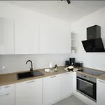 Nautica Apartman *