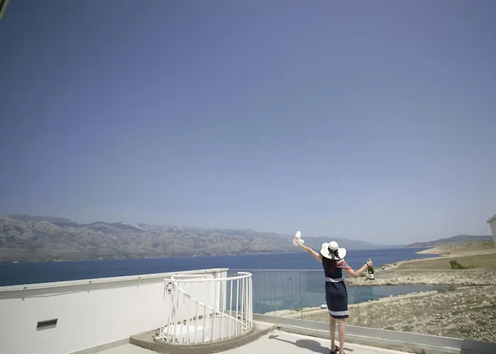 Nautica Ражанац